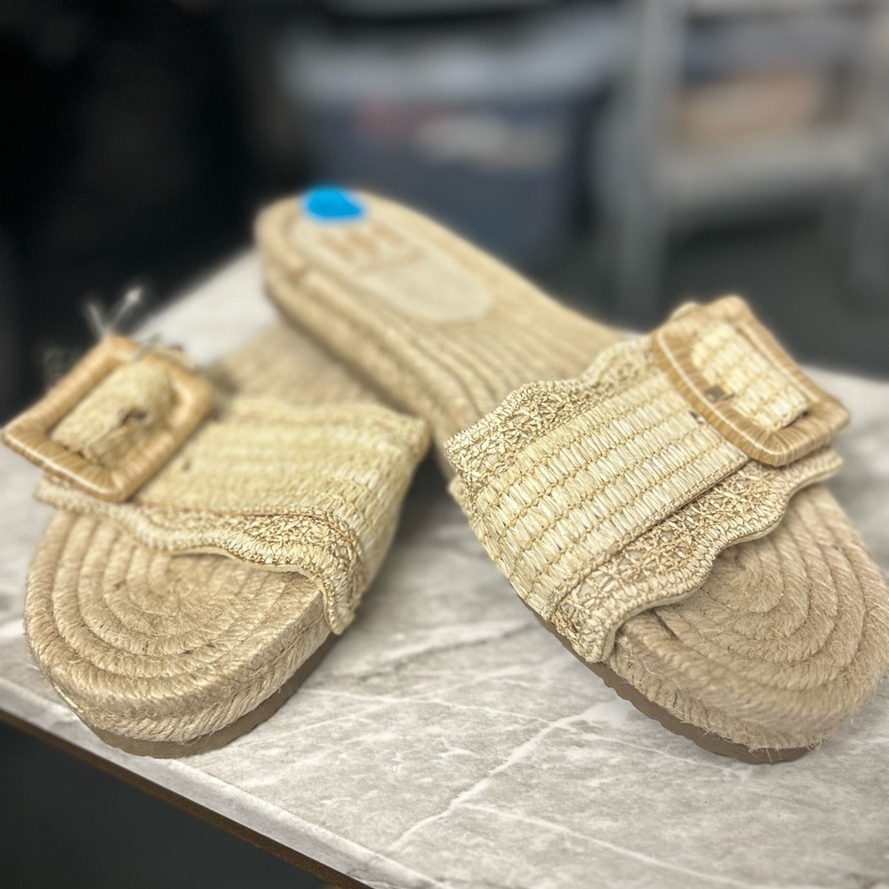 NWT Anthropologie Haute Hippie Woven Buckle Slides - Picture 4 of 8